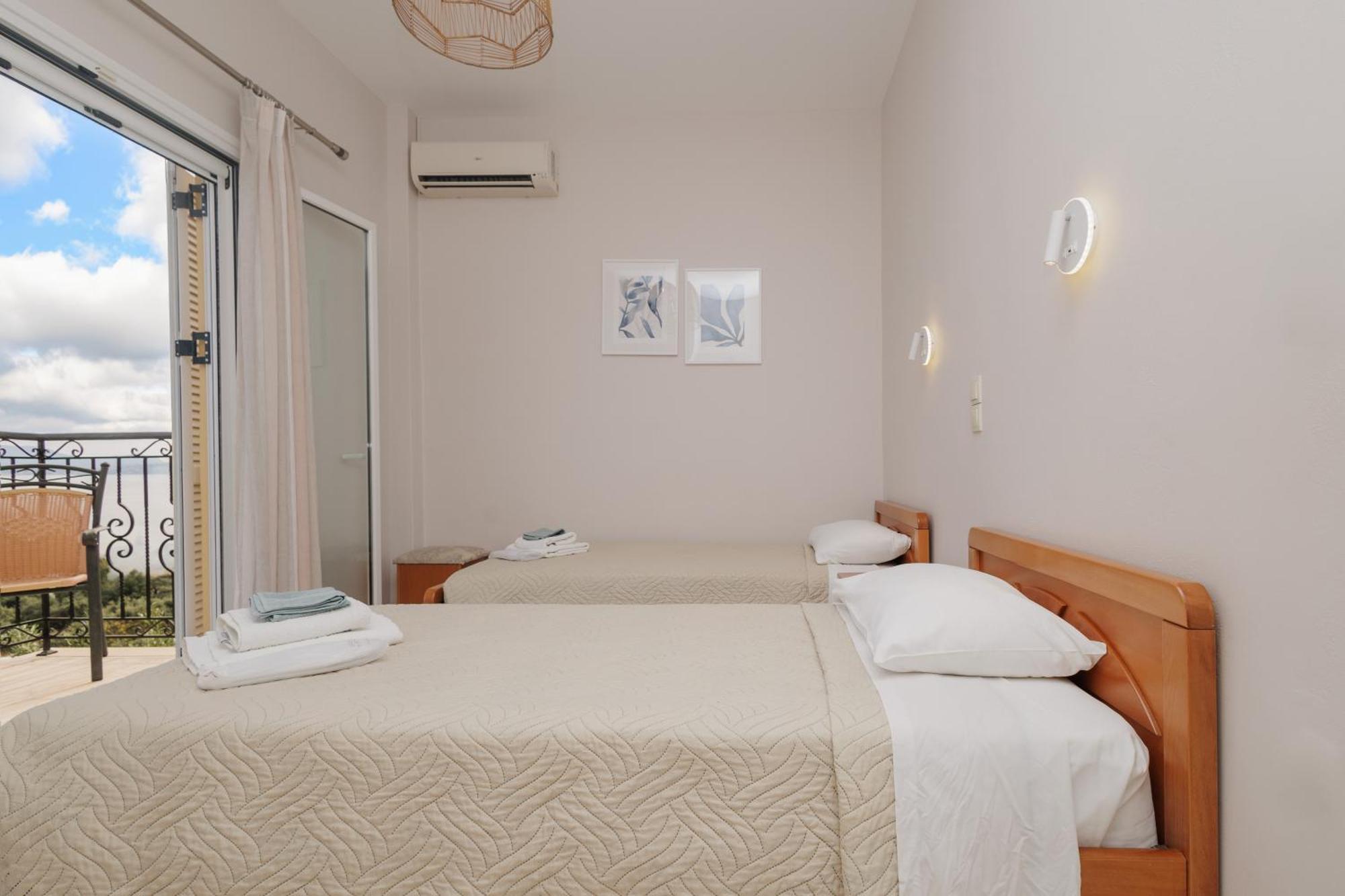 Butterfly Barbati Apartments Ngoại thất bức ảnh